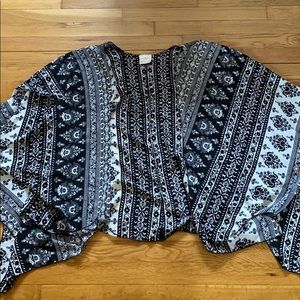 black and white patterned kimono